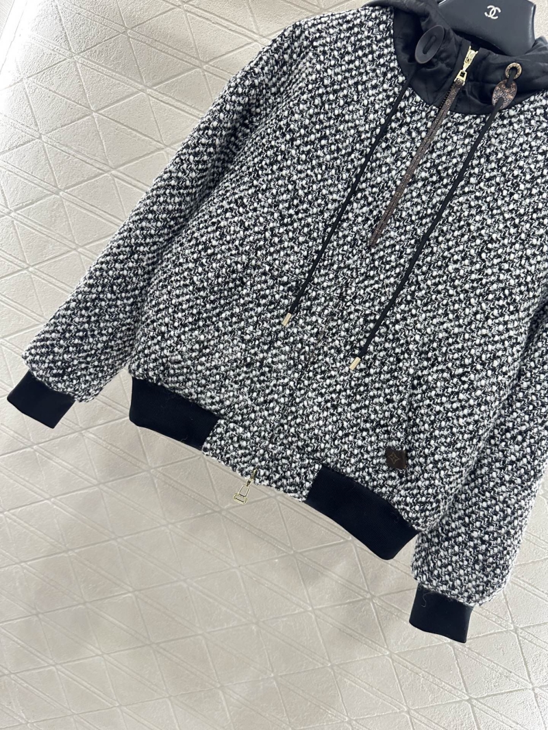 l0vis Vvtt0n outwear